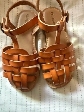 Old Navy Girls Fisherman Faux Leather Sandals, Toddler Size 9